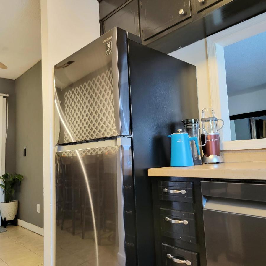 Hi-Tek-Duplex A-Two 75In 4K Led Villa Charleston Dış mekan fotoğraf